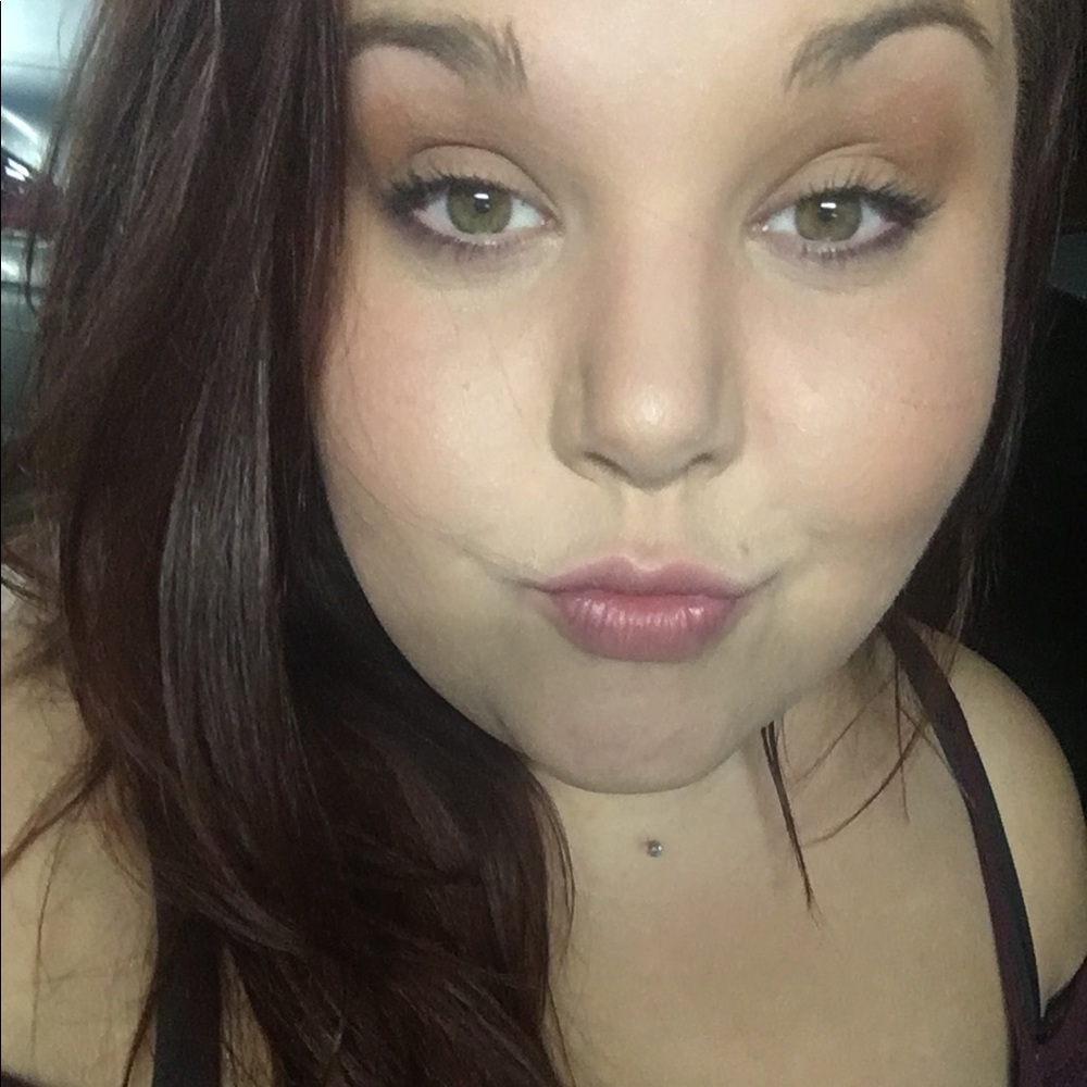 Meet your Posher, Meghan